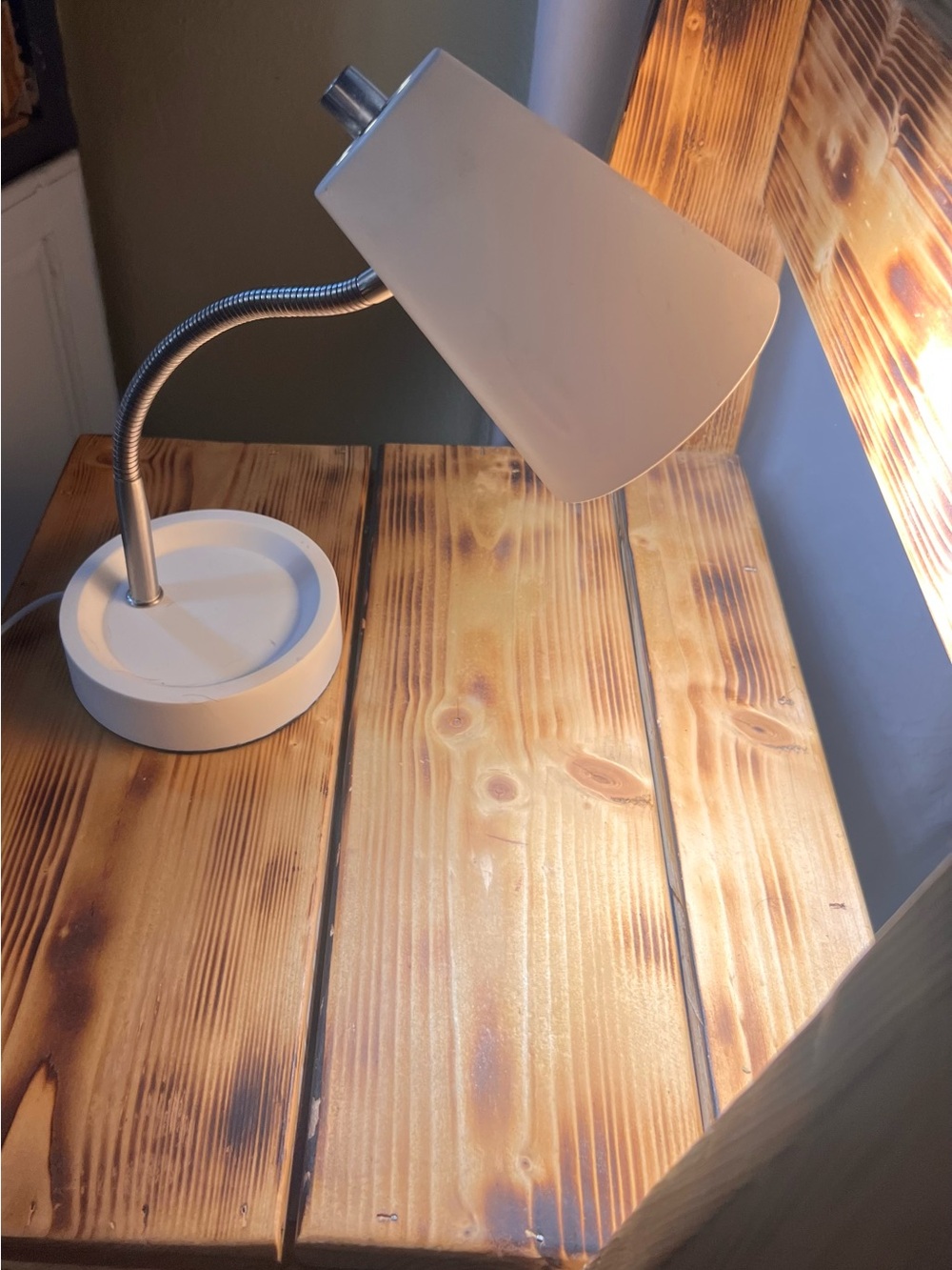 Modern White Adjustable Desk Lamp